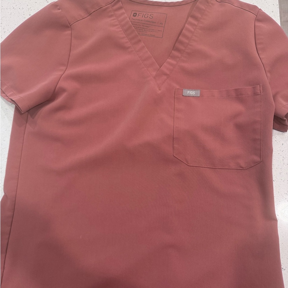 FIGS mauve Scrub Top